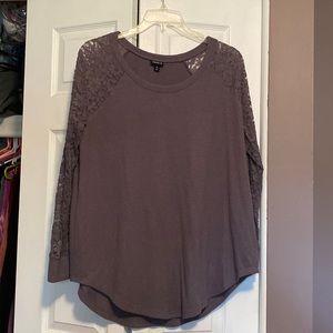 Torrid gray lace sleeve sweeter, size 0